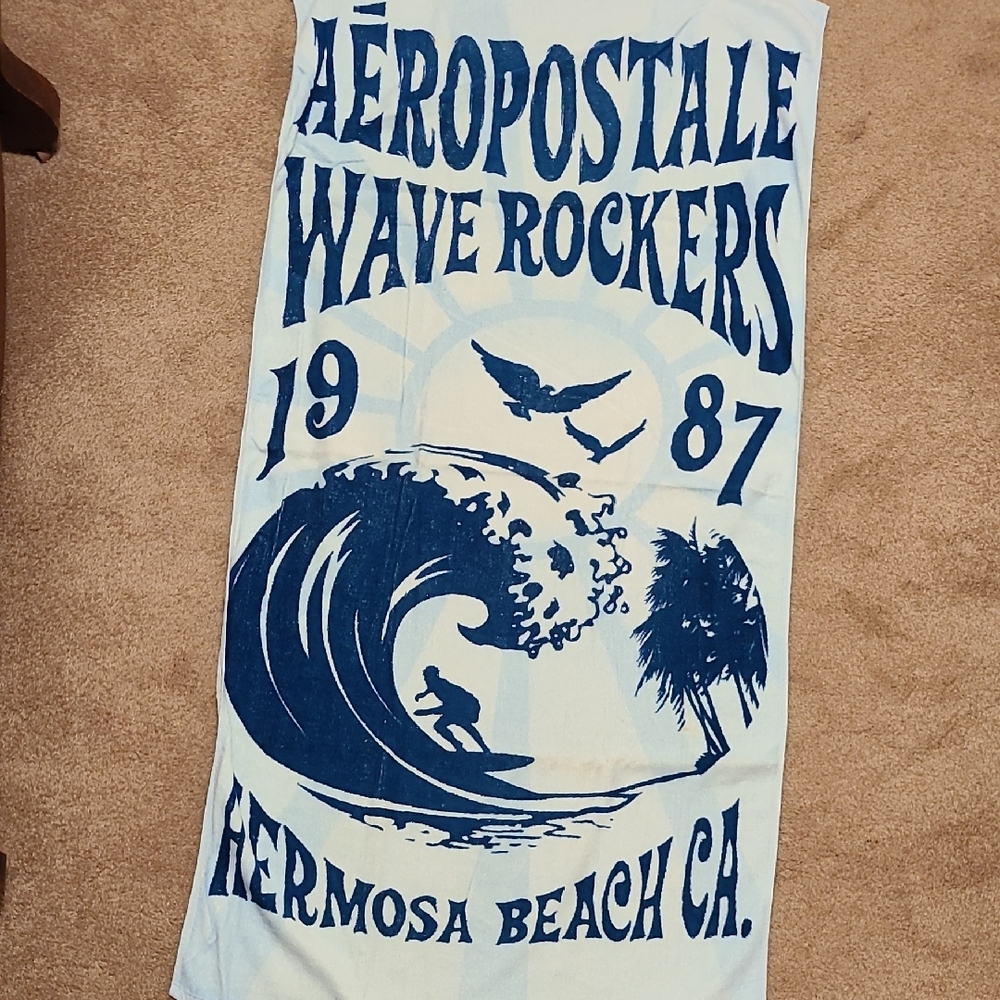 Aeropostale Blue and White Beach Towel with Vintage Surf Design, 1987